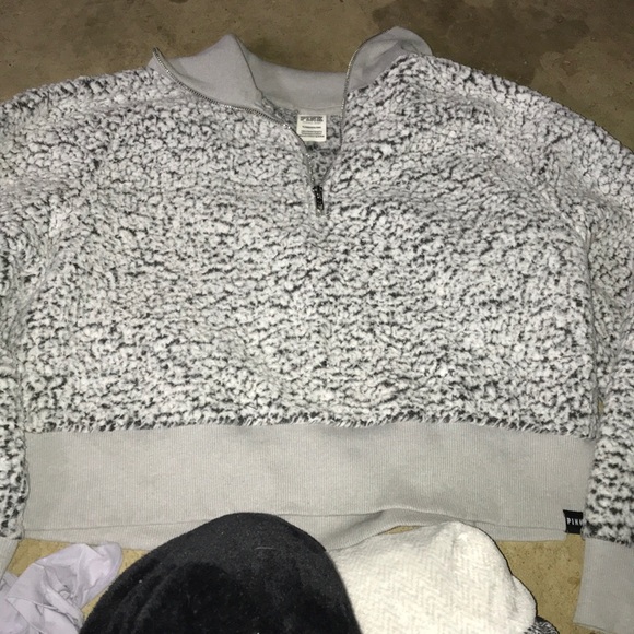 PINK by victoria’s secret fleece pullover - Picture 1 of 3